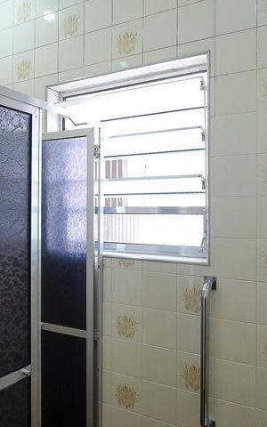 Casa para alugar com 111m², 3 quartos e 1 vagaBanheiro