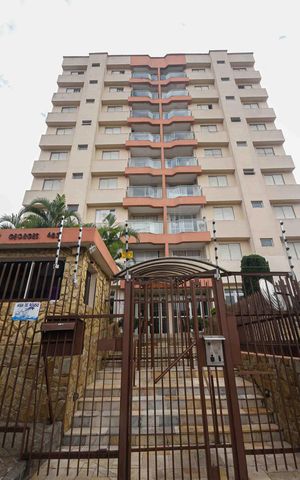 Apartamento à venda com 82m², 3 quartos e 1 vaga Apartamento à venda com 82m², 3 quartos e 1 vagaFachada