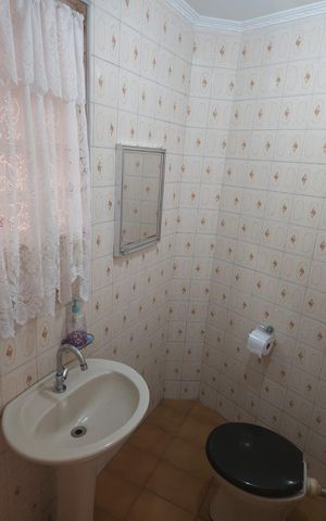 Casa à venda com 159m², 2 quartos e 2 vagas Casa à venda com 159m², 2 quartos e 2 vagasLavabo