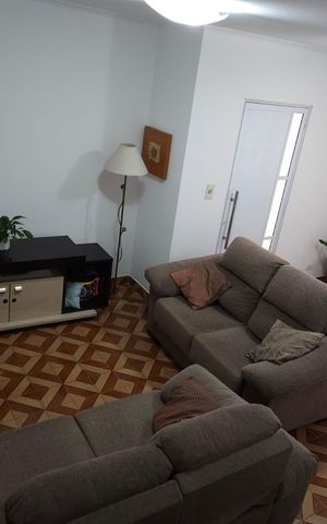 Casa à venda com 159m², 2 quartos e 2 vagas Casa à venda com 159m², 2 quartos e 2 vagasSala 1