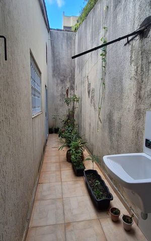 Casa à venda com 282m², 4 quartos e 3 vagas