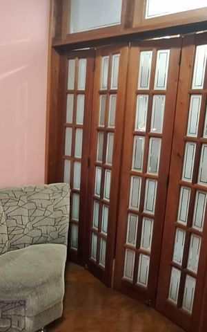 Casa à venda com 282m², 4 quartos e 3 vagas Casa à venda com 282m², 4 quartos e 3 vagasQuarto 3