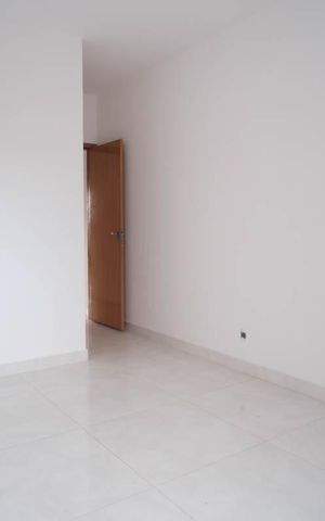 Casa à venda com 79m², 2 quartos e 2 vagasSuíte 2