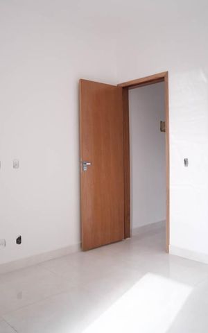 Casa à venda com 79m², 2 quartos e 2 vagasSuíte 1