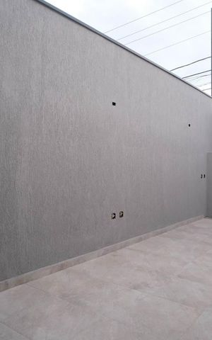 Casa à venda com 79m², 2 quartos e 2 vagasGaragem