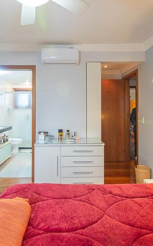Casa de condomínio à venda com 382m², 3 quartos e 2 vagasQuarto 3 - Suíte