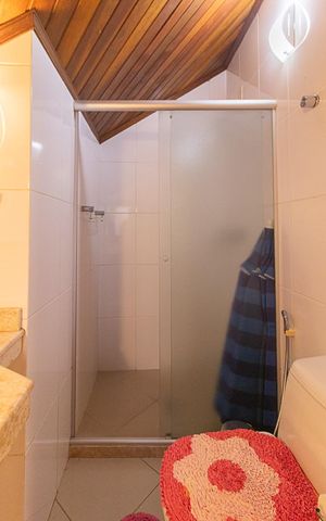 Casa de condomínio à venda com 382m², 3 quartos e 2 vagasBanheiro Social 2