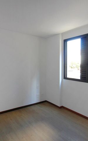 Apartamento à venda com 135m², 4 quartos e 3 vagasQuarto 3