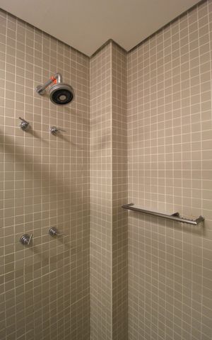 Apartamento à venda com 109m², 1 quarto e 2 vagasBanheiro da Suíte