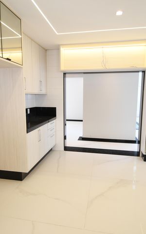 Casa de condomínio à venda com 402m², 4 quartos e 4 vagasCozinha