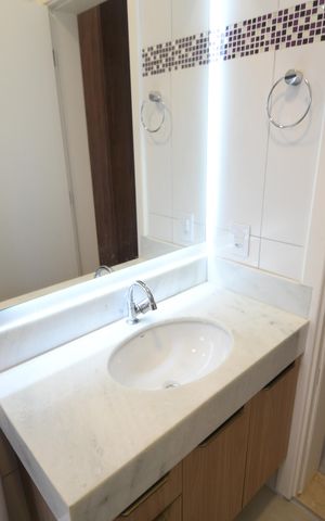 Casa de condomínio à venda com 402m², 4 quartos e 4 vagasBanheiro Quarto 4 - Suíte