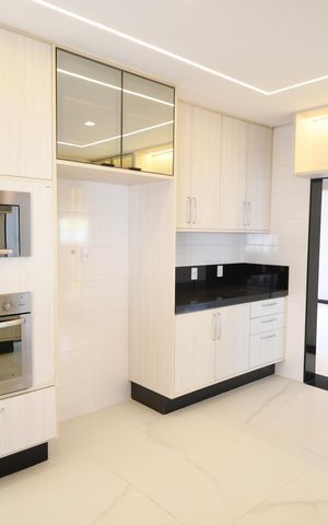 Casa de condomínio à venda com 402m², 4 quartos e 4 vagasCozinha