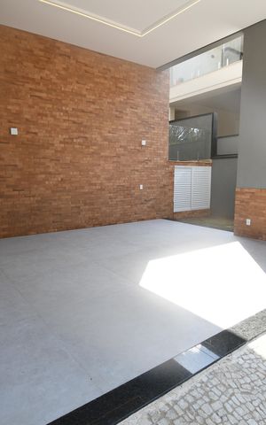 Casa de condomínio à venda com 402m², 4 quartos e 4 vagasGaragem