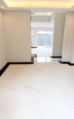 Casa de condomínio à venda com 402m², 4 quartos e 4 vagasSala 2