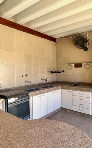 Apartamento à venda com 380m², 4 quartos e 3 vagas Apartamento à venda com 380m², 4 quartos e 3 vagasEspaço Gourmet
