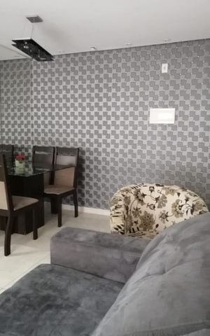 Casa à venda com 664m², 10 quartos e 6 vagas Casa à venda com 664m², 10 quartos e 6 vagasSala