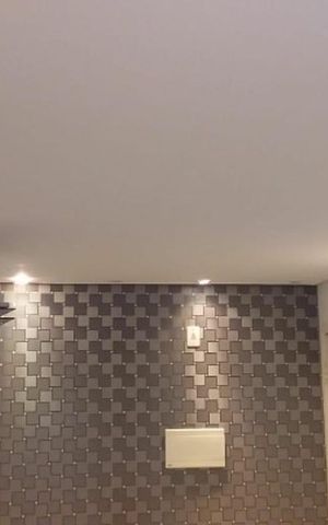 Casa à venda com 664m², 10 quartos e 6 vagas Casa à venda com 664m², 10 quartos e 6 vagasSala