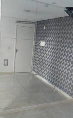 Casa à venda com 664m², 10 quartos e 6 vagas Casa à venda com 664m², 10 quartos e 6 vagasSala