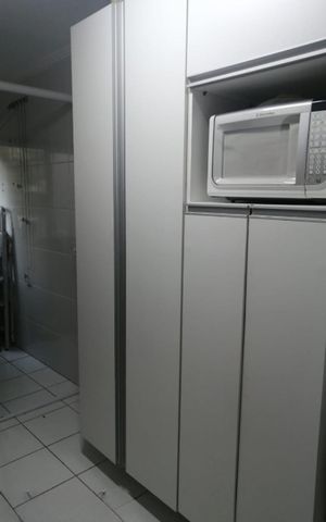 Casa à venda com 664m², 10 quartos e 6 vagas Casa à venda com 664m², 10 quartos e 6 vagasCozinha
