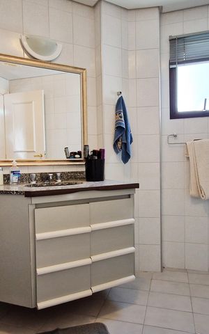 Apartamento à venda com 184m², 4 quartos e 3 vagas