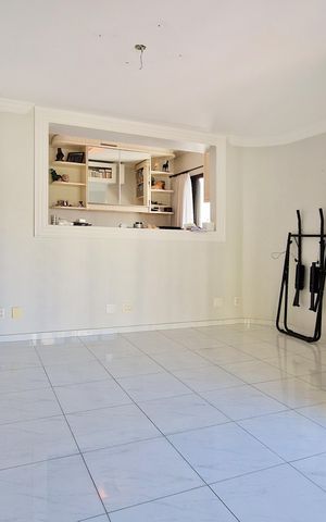 Apartamento à venda com 184m², 4 quartos e 3 vagas
