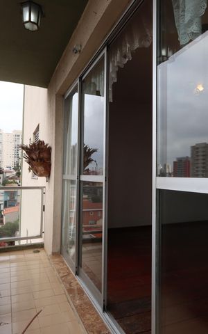 Apartamento à venda com 110m², 3 quartos e 2 vagasVaranda