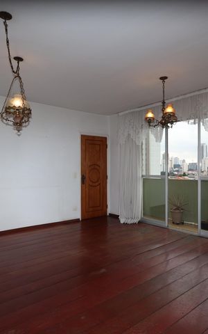 Apartamento à venda com 110m², 3 quartos e 2 vagasSala