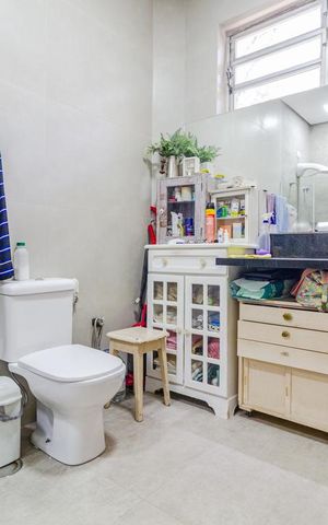 Casa à venda com 350m², 3 quartos e 5 vagasBanheiro da Suíte 3