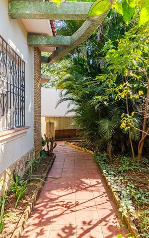 Casa à venda com 350m², 3 quartos e 5 vagasQuintal