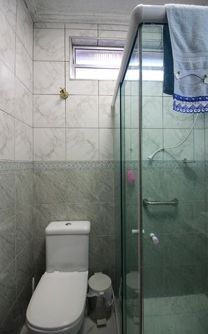 Casa à venda com 125m², 2 quartos e 1 vagaBanheiro Social