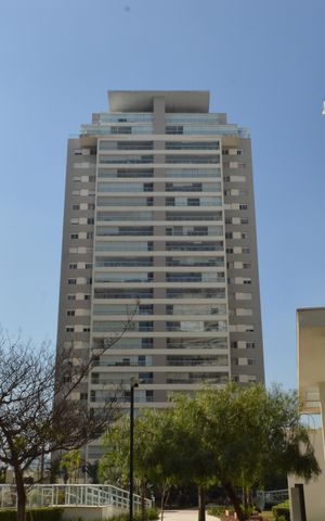 Apartamento à venda com 146m², 3 quartos e 2 vagasFachada
