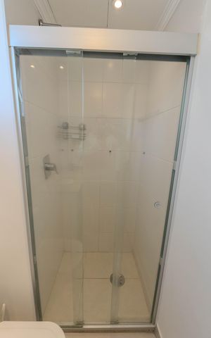 Studio à venda com 33m², 1 quarto e 1 vaga Studio à venda com 33m², 1 quarto e 1 vagaBanheiro