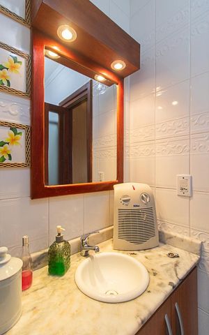 Casa de condomínio à venda com 197m², 3 quartos e 3 vagasBanheiro da Suíte