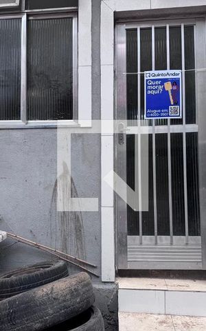 Casa à venda com 80m², 5 quartos e sem vaga