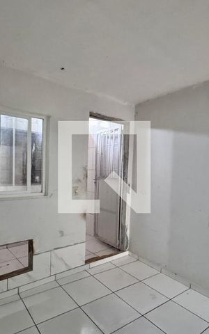 Casa à venda com 49m², 1 quarto e sem vaga