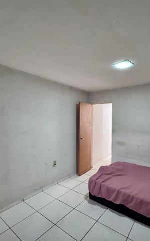 Casa à venda com 30m², 1 quarto e sem vaga Casa à venda com 30m², 1 quarto e sem vagaQuarto