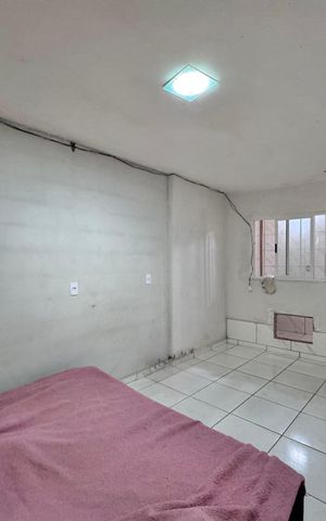 Casa à venda com 30m², 1 quarto e sem vaga Casa à venda com 30m², 1 quarto e sem vagaQuarto