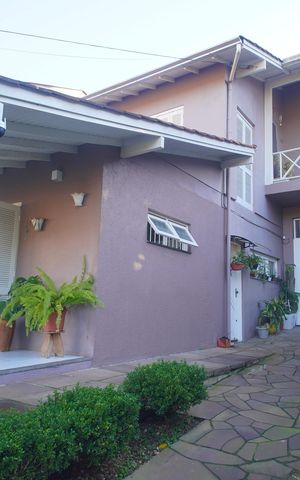 Casa à venda com 264m², 3 quartos e 3 vagasÁrea externa