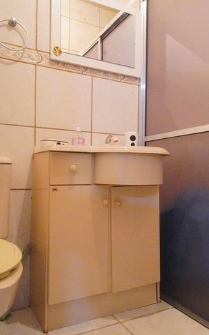 Casa à venda com 264m², 3 quartos e 3 vagasBanheiro 1