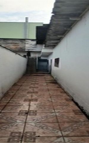 Casa à venda com 300m², 4 quartos e 4 vagas