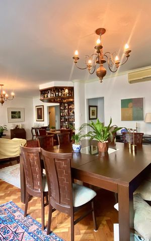 Apartamento à venda com 234m², 4 quartos e 1 vaga Apartamento à venda com 234m², 4 quartos e 1 vagaSala