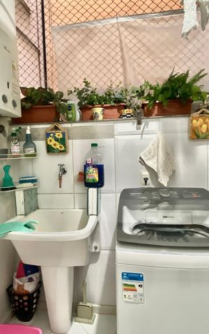Apartamento à venda com 234m², 4 quartos e 1 vaga Apartamento à venda com 234m², 4 quartos e 1 vagaÁrea de Serviço
