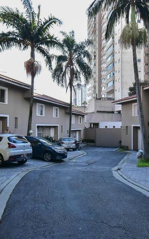Casa de condomínio à venda com 100m², 3 quartos e 2 vagasEntrada