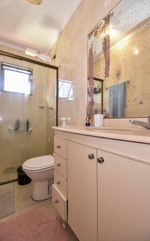 Casa de condomínio à venda com 100m², 3 quartos e 2 vagasBanheiro Social