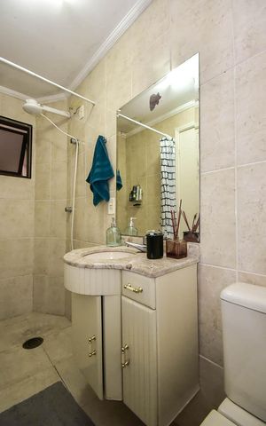 Casa de condomínio à venda com 100m², 3 quartos e 2 vagasBanheiro Suíte