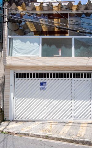 Casa à venda com 125m², 4 quartos e 1 vagaFachada