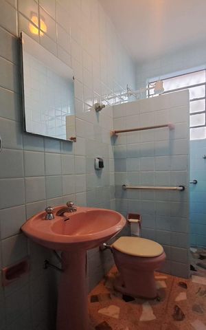 Casa à venda com 360m², 4 quartos e 4 vagasBanheiro da Suíte