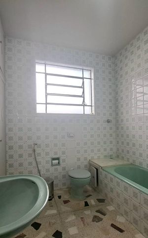 Casa à venda com 360m², 4 quartos e 4 vagasBanheiro Social