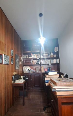 Casa à venda com 360m², 4 quartos e 4 vagasEscritório