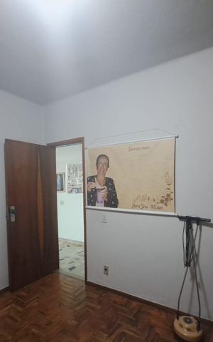 Casa à venda com 360m², 4 quartos e 4 vagasQuarto 